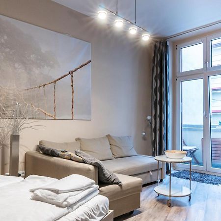 Upmarket Studio With Balcony In Friedrichshain Berlin Exterior photo