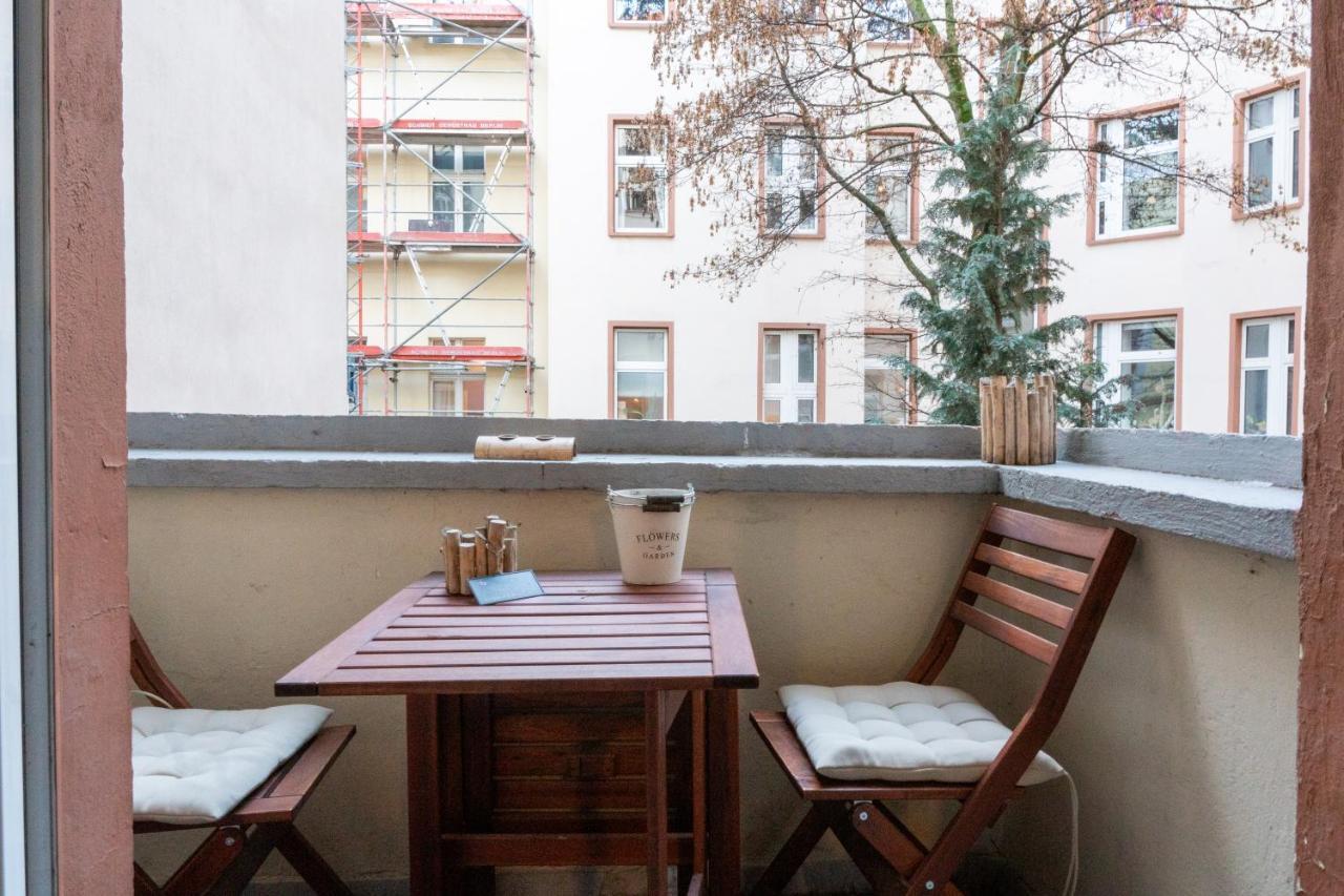 Upmarket Studio With Balcony In Friedrichshain Berlin Exterior photo