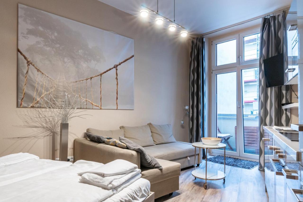 Upmarket Studio With Balcony In Friedrichshain Berlin Exterior photo