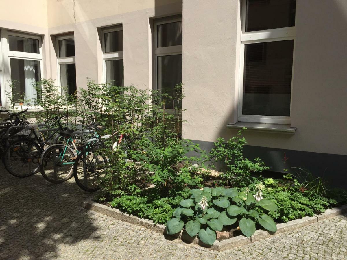Upmarket Studio With Balcony In Friedrichshain Berlin Exterior photo